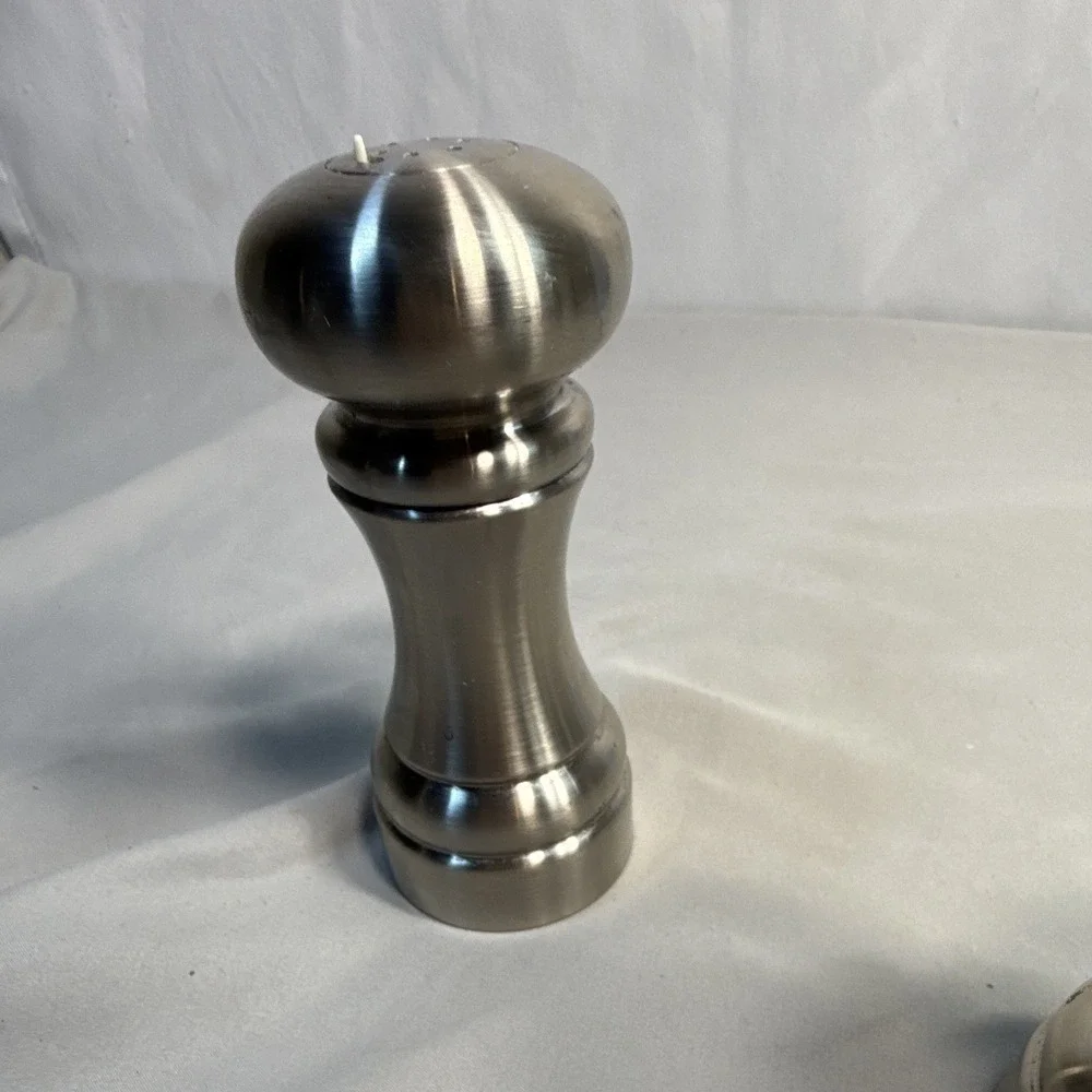 Stainless Steel Salt Shaker & Pepper Mill Grinder Set, Silver 6 in Manual Adj.